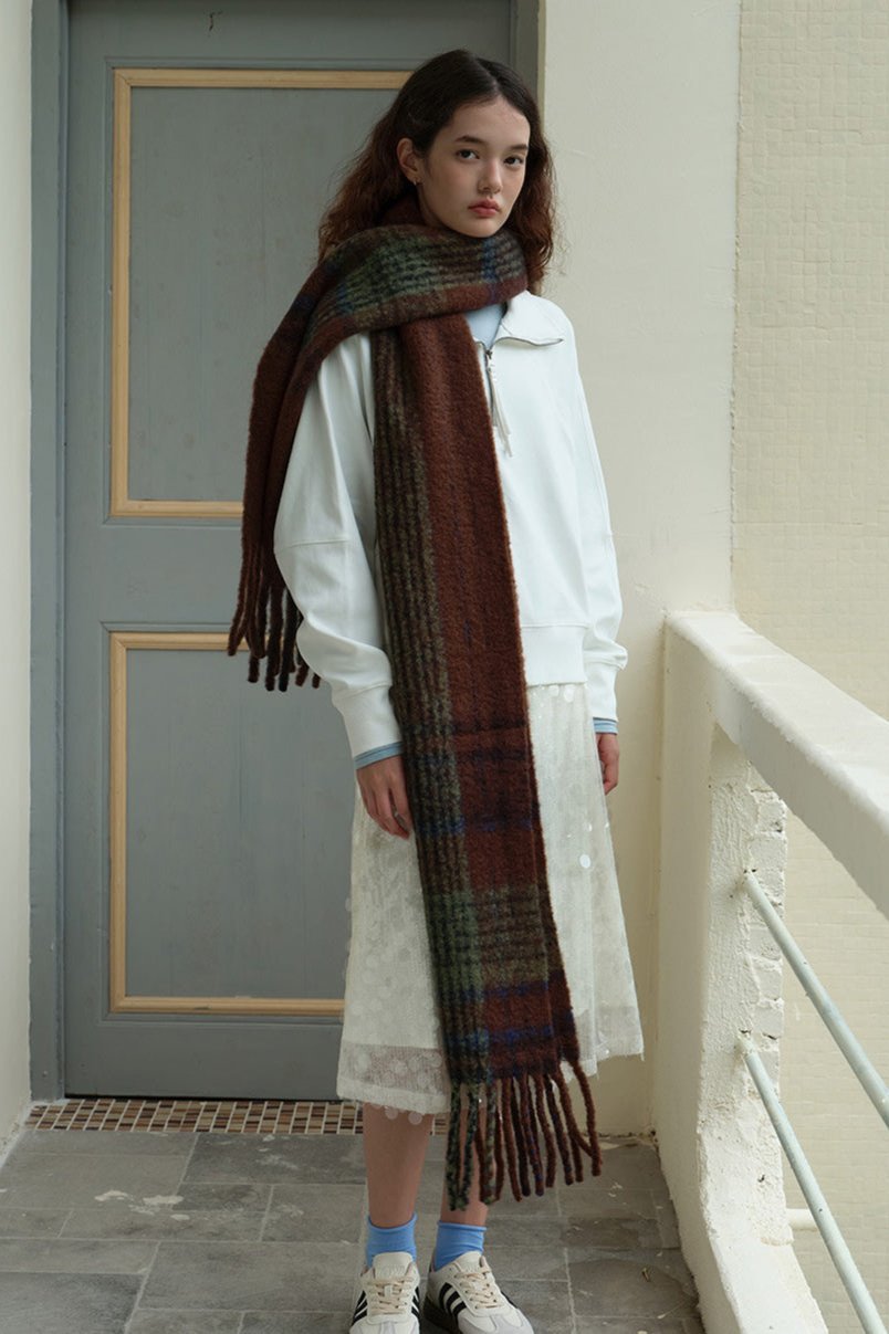 Elegant Thick Long Tassel Plaid Scarf