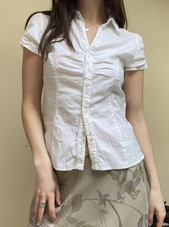 Kvinders lille plisserede enkel rygrem kortærmet skjorte 