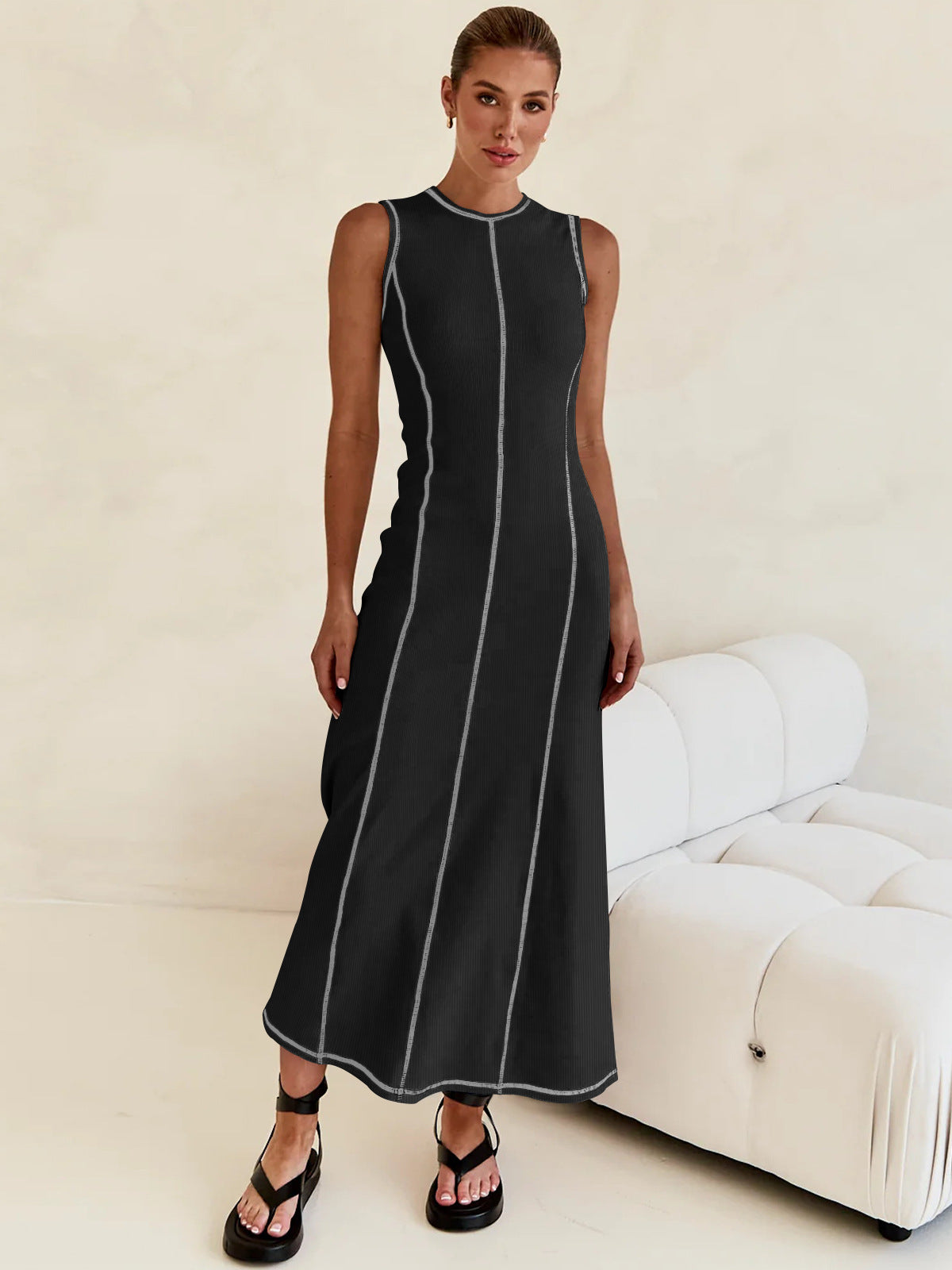 Round Neck Knitted Sleeveless Dress