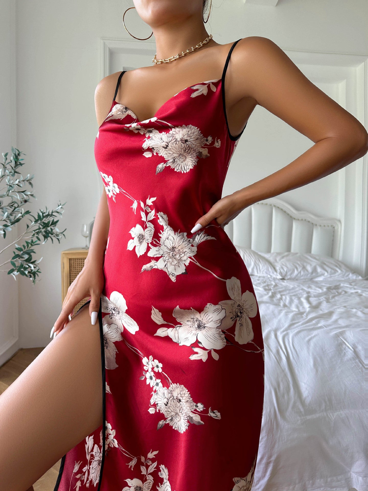 Red Sexy Floral Print Backless Slit Nightgown