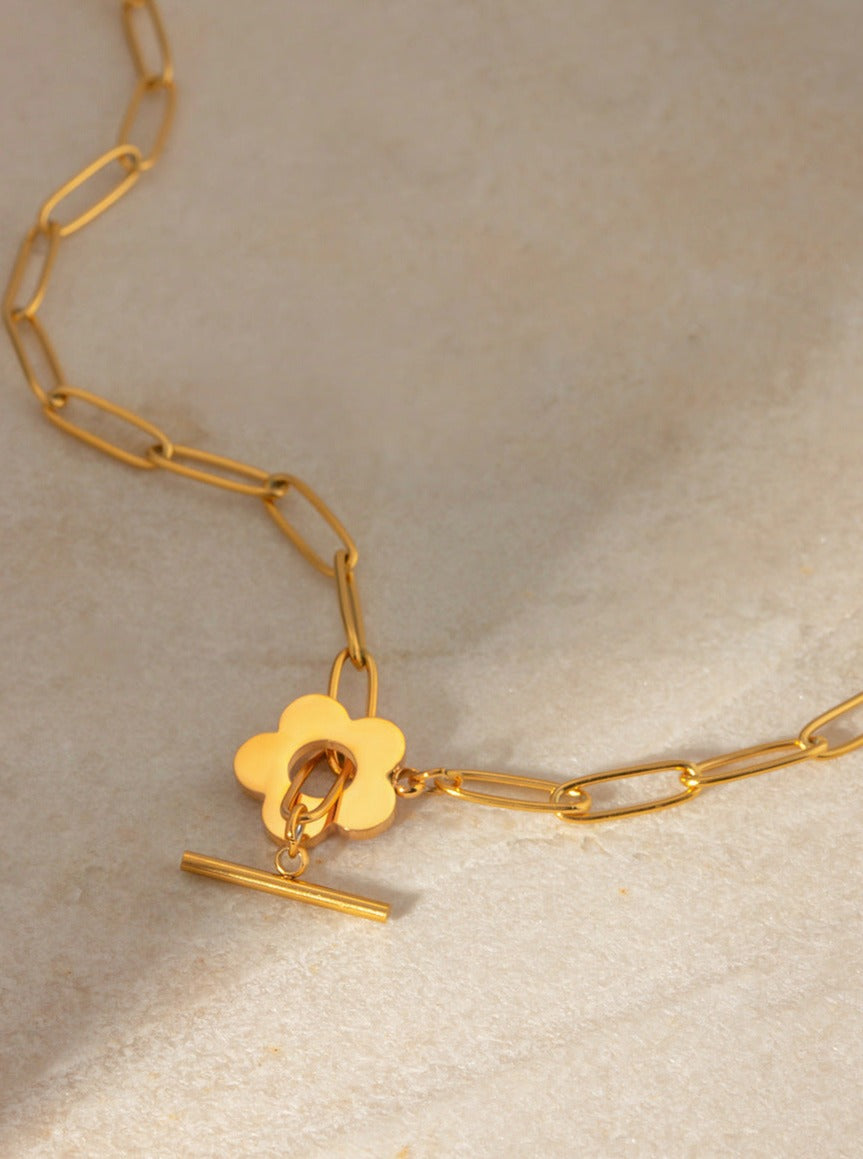 18K Gold Plated Floral Pendant Necklace