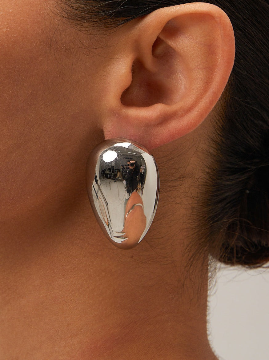 Ovale øreringe i titan stål 