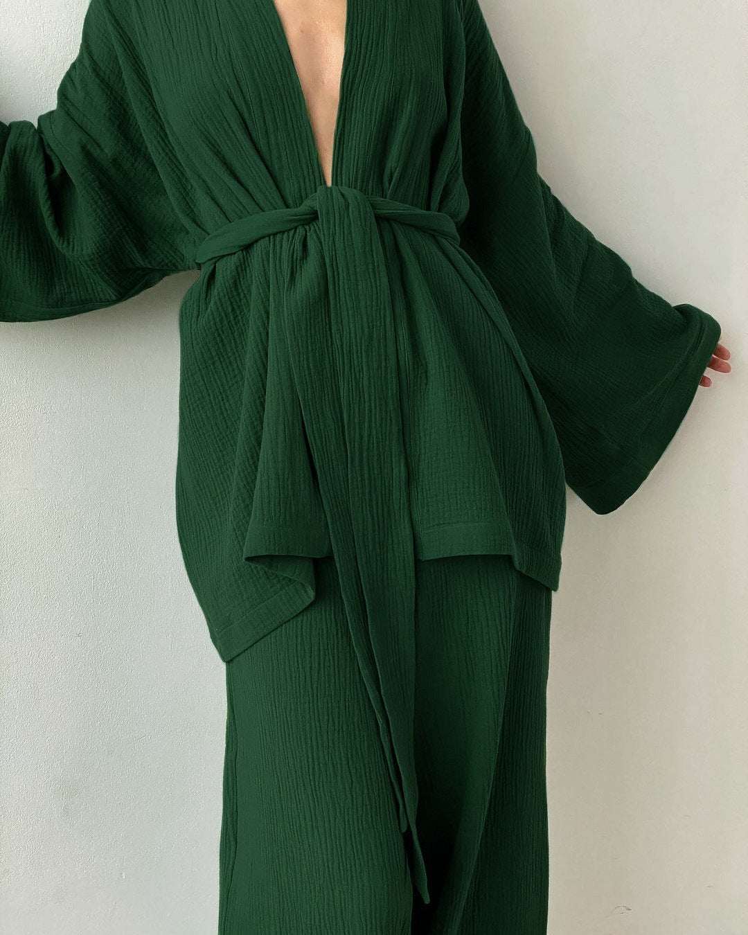 Green Crepe Long-Sleeves Loose Trouser Two-Piece Suit