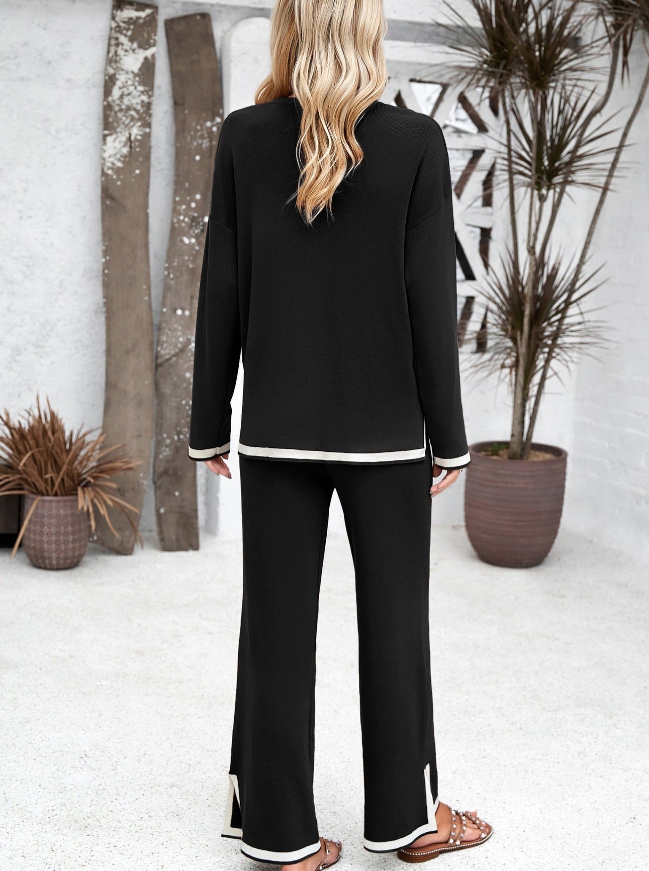 Black Long-Sleeve Shirt and Small Slit Long Pants Knitted Suit