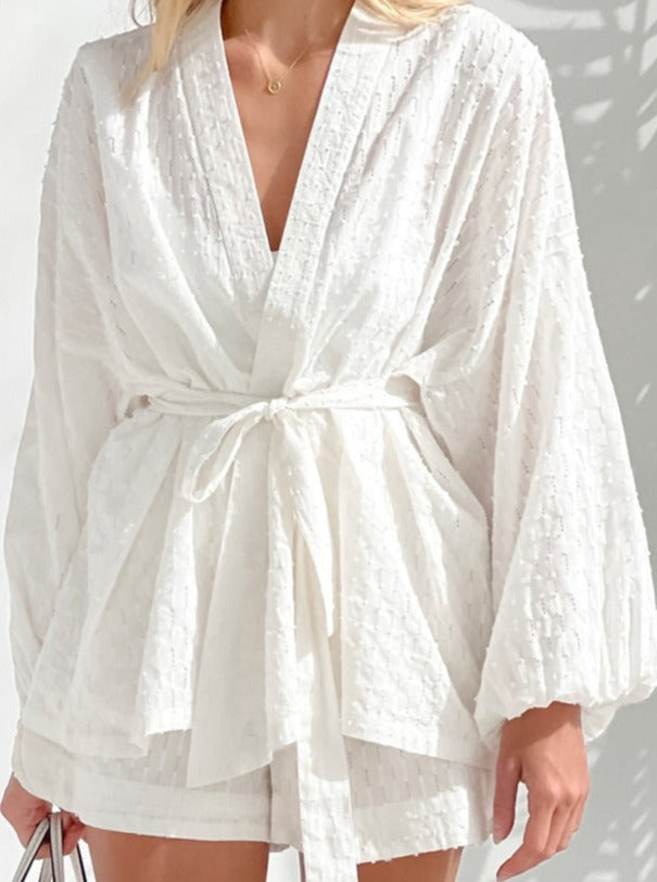 Hvid jacquard v-hals robe todelt sæt 