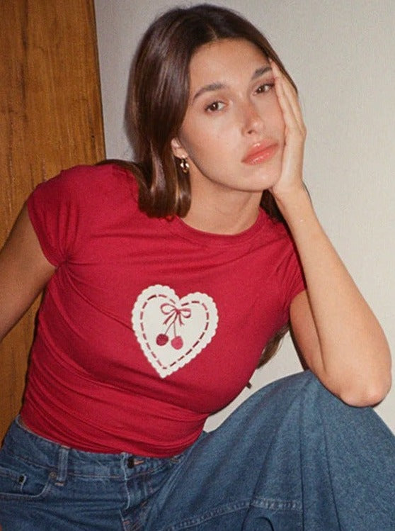 Cherry Heart printet skjorte med rund hals 