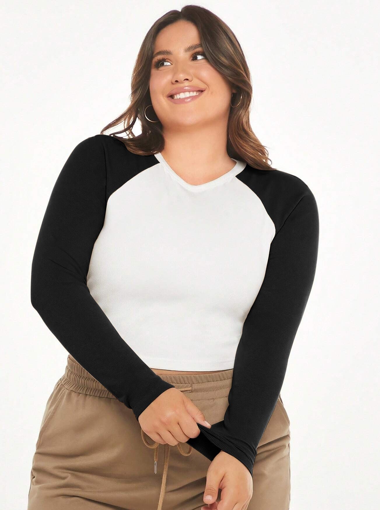 Plus Sized Contrasting Color Winter Round Neck Long-Sleeved Top