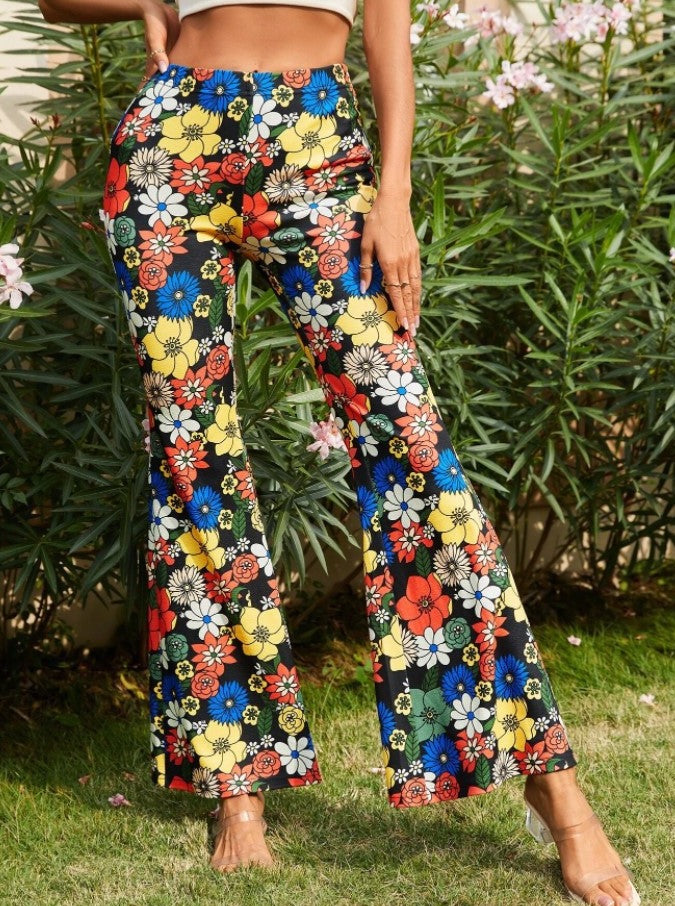 Trendy blomsterprintede tætsiddende bukser med klokkebund 