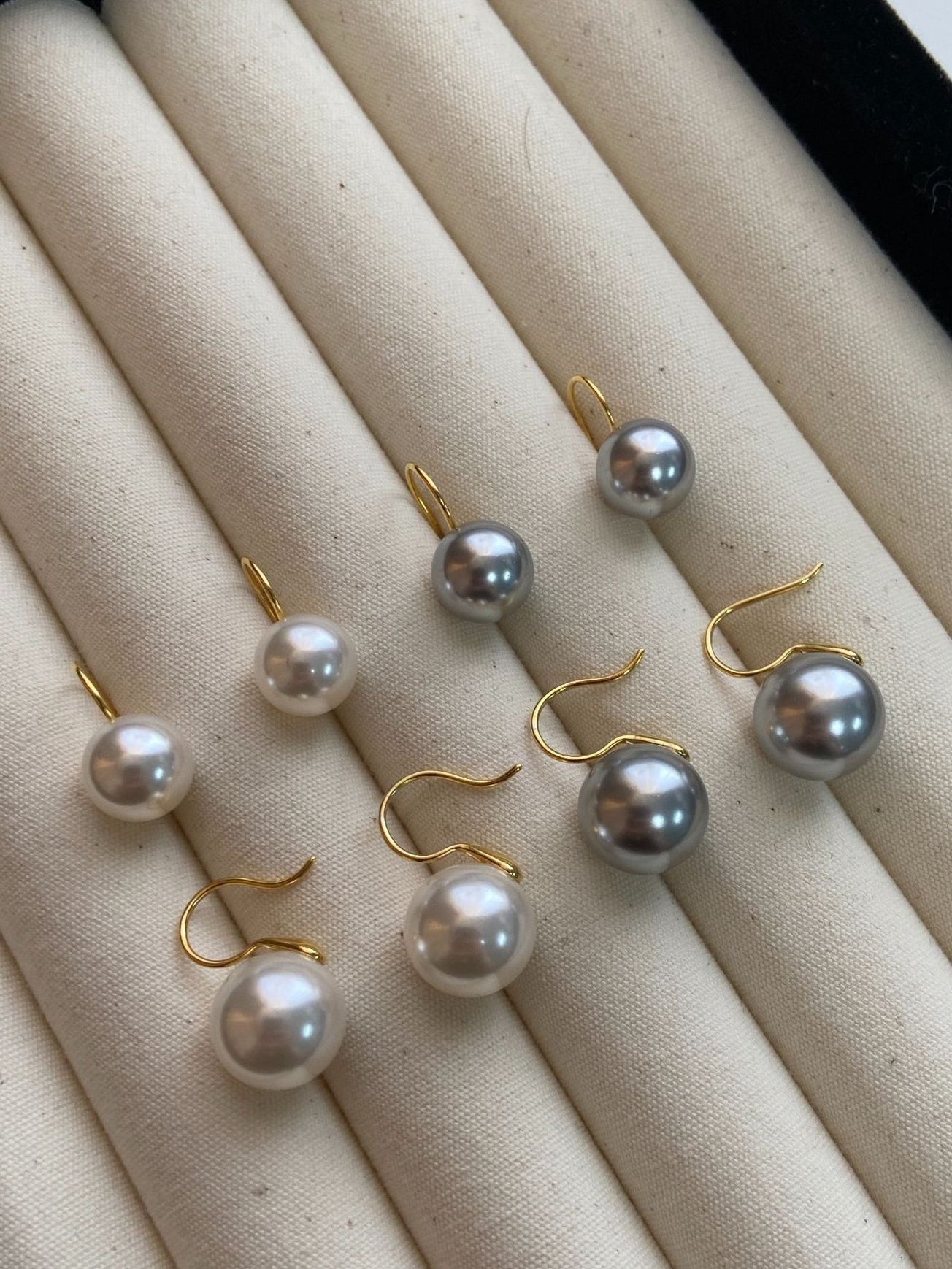 Elegant Pearl Dangling Earrings